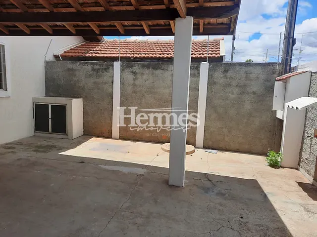Casa com 200m² 3 quartos e 1 banheiro, à venda, no bairro Vila Monte Alegre em Paulínia