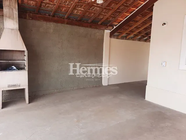 Casa com 200m² 3 quartos e 1 banheiro, à venda, no bairro Vila Monte Alegre em Paulínia