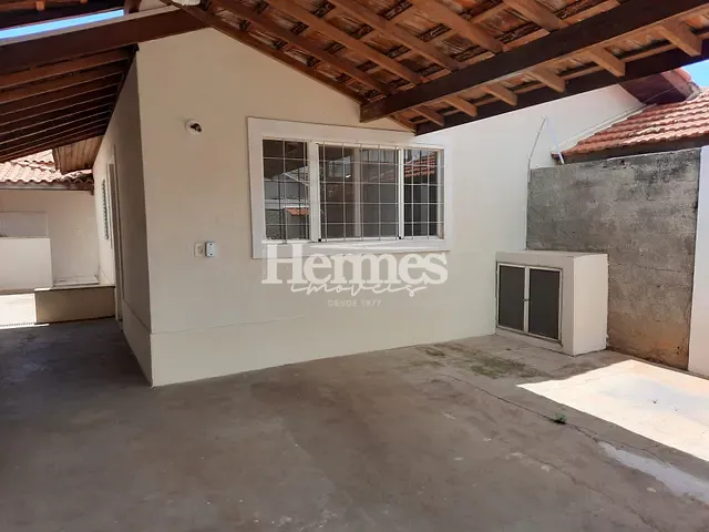 Casa com 200m² 3 quartos e 1 banheiro, à venda, no bairro Vila Monte Alegre em Paulínia