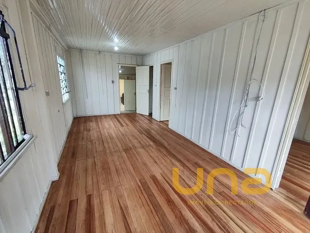 Casa 2 quartos e 1 banheiro, para alugar, no bairro FANNY em Curitiba
