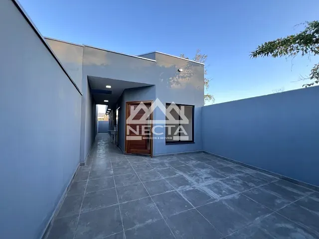 Casa com 126m² 2 quartos e 2 banheiros, à venda, no bairro Balneário Mar Azul em Caraguatatuba