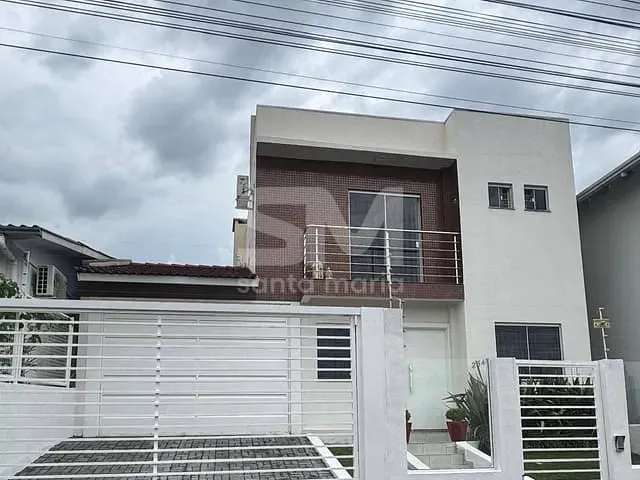 Casa com 200m² 3 quartos e 3 banheiros, à venda, no bairro Passo dos Fortes em Chapecó