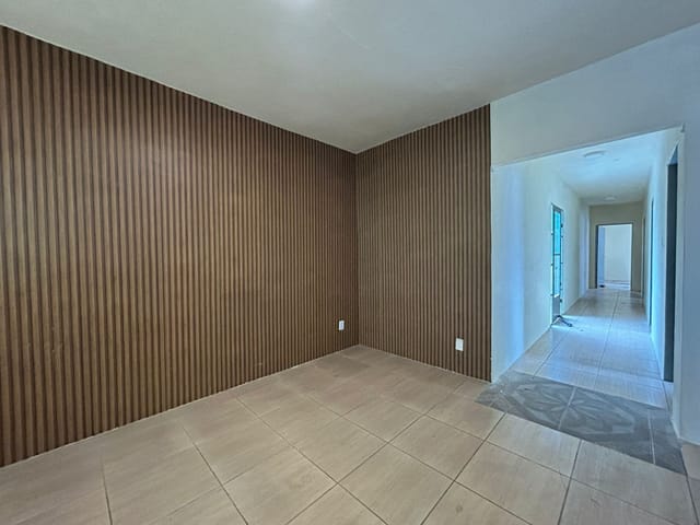 Casa com 400m² 3 quartos e 2 banheiros, à venda, no bairro Centro em Pelotas