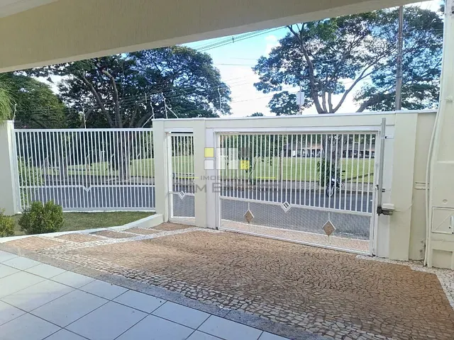 Casa com 285m² 4 quartos e 2 banheiros, para alugar, no bairro Parque Franceschini em Sumaré