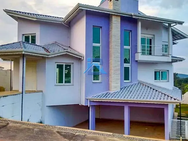 Casa com 660m² 4 quartos e 5 banheiros, à venda, no bairro Bairro Itapema em Itatiba