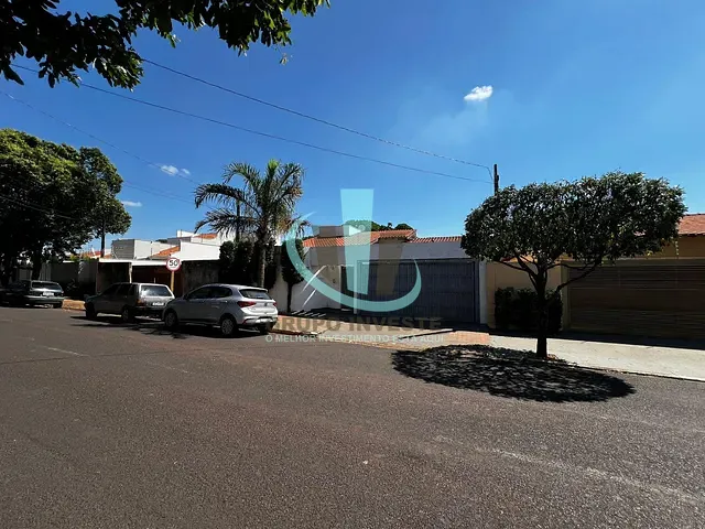 Casa com 600m² 3 quartos e 5 banheiros, para alugar, no bairro Vila Harmonia em Araraquara