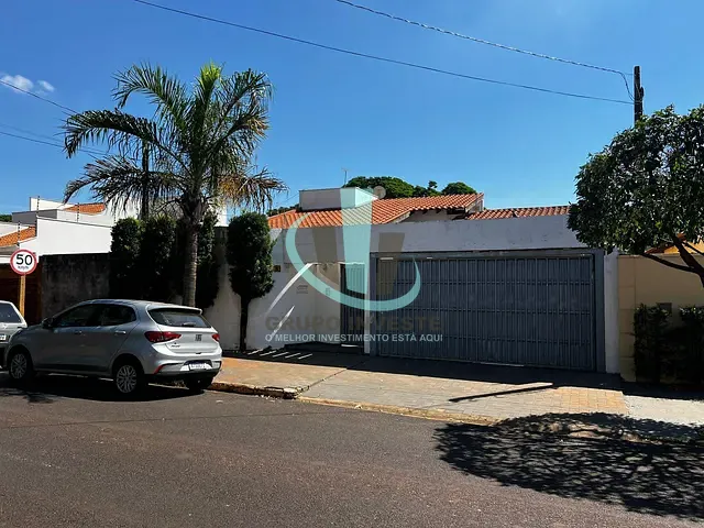 Casa com 600m² 3 quartos e 5 banheiros, para alugar, no bairro Vila Harmonia em Araraquara