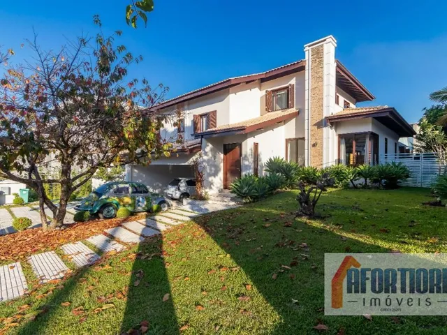 Casa com 777m² 4 quartos e 5 banheiros, à venda, no bairro Alphaville Graciosa em Pinhais