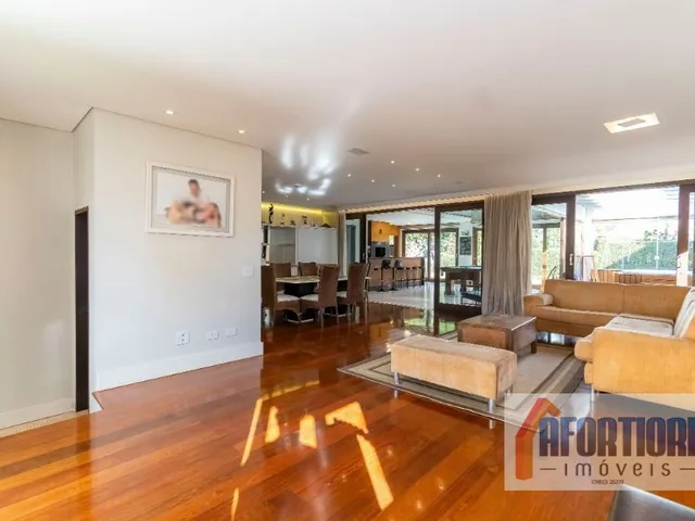 Casa com 777m² 4 quartos e 5 banheiros, à venda, no bairro Alphaville Graciosa em Pinhais