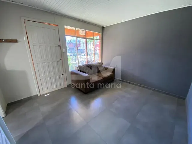Casa 3 quartos e 2 banheiros, para alugar, no bairro Centro em Chapecó