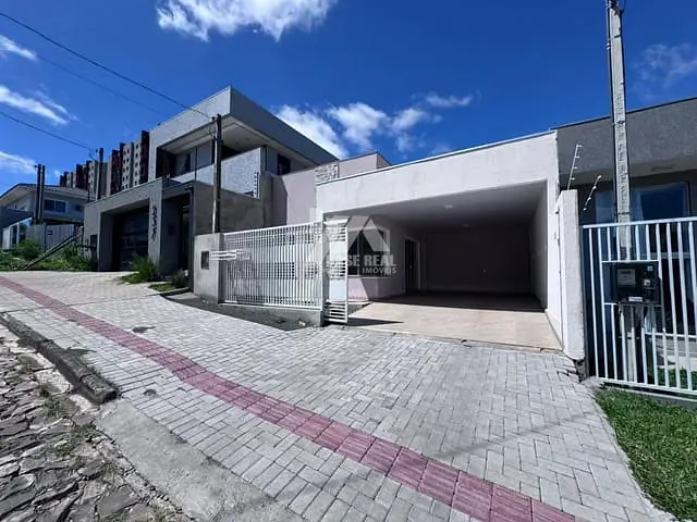 Casa com 215m² 2 quartos e 1 banheiro, à venda, no bairro Batel em Guarapuava