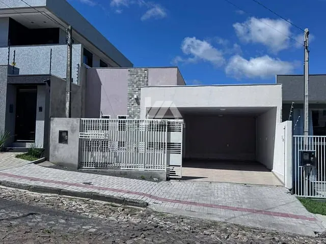 Casa com 215m² 2 quartos e 1 banheiro, à venda, no bairro Batel em Guarapuava