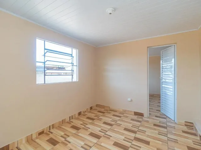 Casa 1 quarto e 1 banheiro, para alugar, no bairro Cidade Industrial em Curitiba