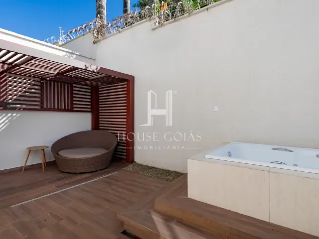 Casa 4 quartos e 5 banheiros, à venda, no bairro Cardoso Continuação em Aparecida de Goiânia