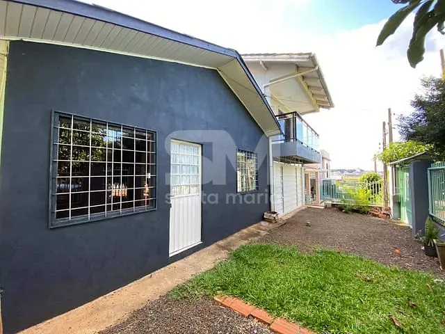 Casa 4 quartos e 3 banheiros, para alugar, no bairro Pinheirinho em Chapecó