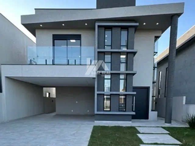 Casa 4 quartos e 4 banheiros, à venda, no bairro Jardim Carvalho em Ponta Grossa