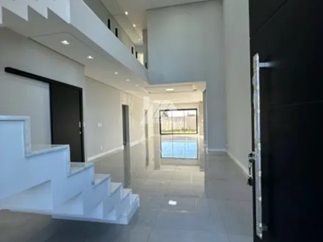 Casa 4 quartos e 4 banheiros, à venda, no bairro Jardim Carvalho em Ponta Grossa