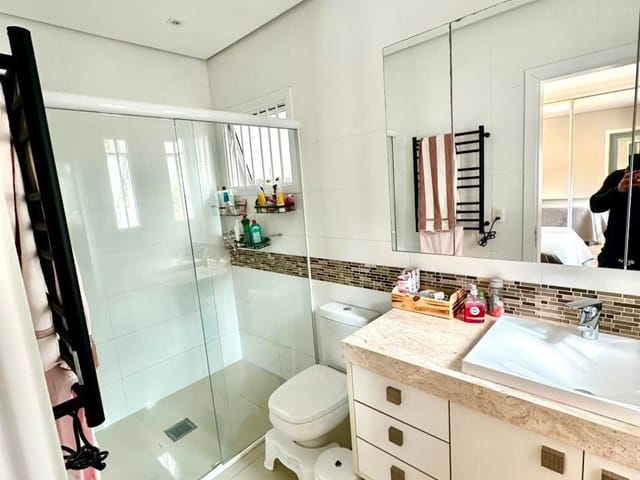 Casa 3 quartos e 2 banheiros, à venda, no bairro São Luiz em Caxias do Sul