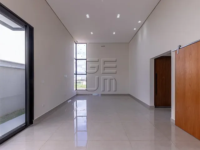 Casa com 318m² 3 quartos e 3 banheiros, à venda, no bairro Parque Tauá em Londrina