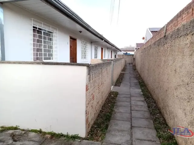 Casa 2 quartos e 1 banheiro, para alugar, no bairro Jardim Guaraituba em Colombo