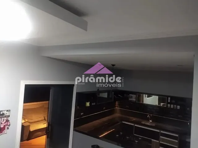 Casa com 200m² 3 quartos e 3 banheiros, à venda, no bairro Jardim Santa Júlia em São José Dos Campos