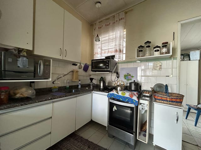Casa com 300m² 5 quartos e 4 banheiros, à venda, no bairro Centro em Pelotas