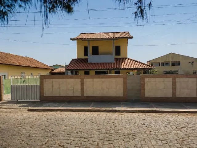Casa 3 quartos e 2 banheiros, à venda, no bairro Farol de São Tomé  em Campos dos Goytacazes