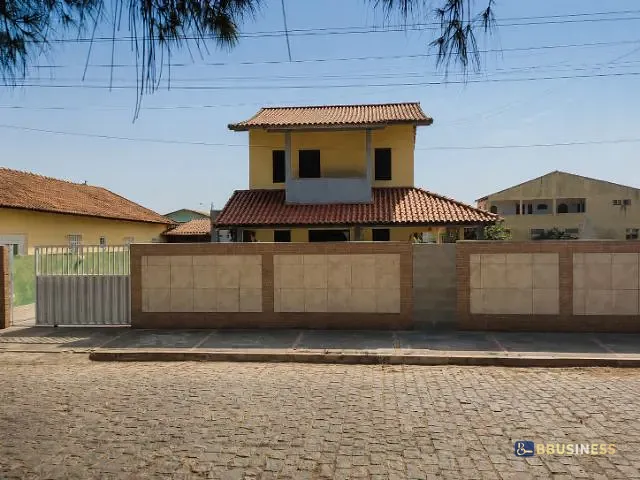 Casa 3 quartos e 2 banheiros, à venda, no bairro Farol de São Tomé  em Campos dos Goytacazes
