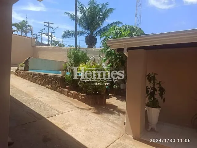 Casa com 363m² 4 quartos e 4 banheiros, à venda, no bairro Jardim Fortaleza em Paulínia