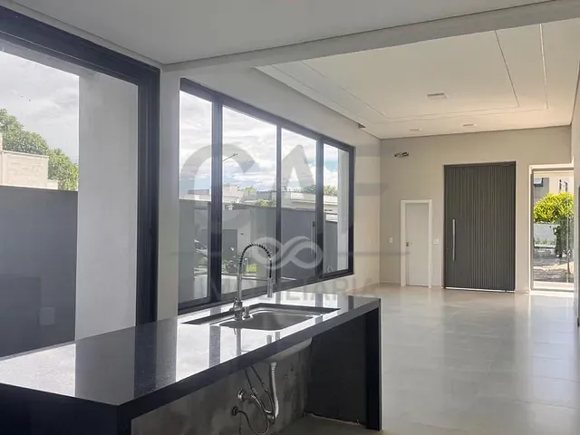Casa com 645m² 3 quartos e 5 banheiros, à venda, no bairro Flor da Aldeia em Holambra