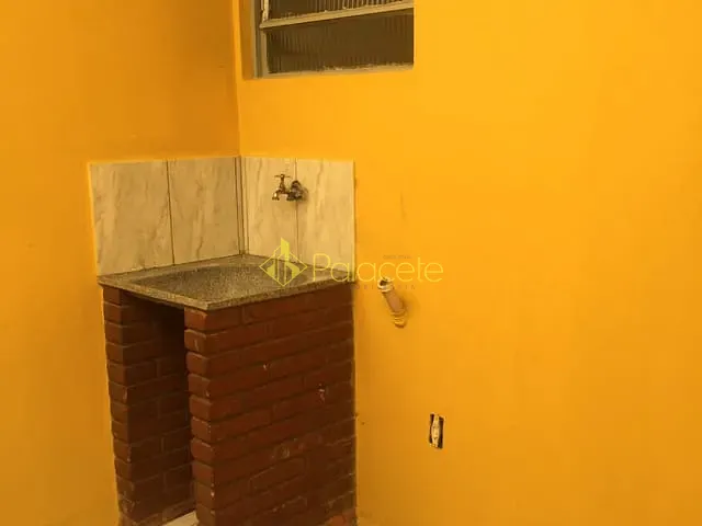 Casa 3 quartos e 1 banheiro, para alugar, no bairro Residencial Campo Belo em Pindamonhangaba