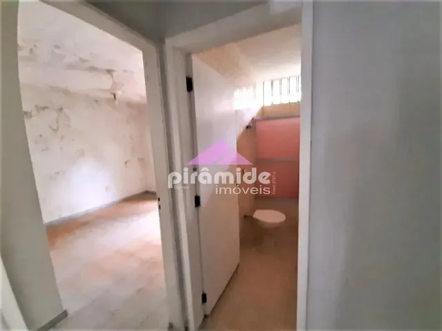 Casa com 317m² 1 quarto e 3 banheiros, para alugar, no bairro Vila Rubi em São José Dos Campos