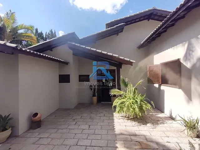 Casa com 1500m² 4 quartos e 5 banheiros, à venda ou para alugar, no bairro Jardim Nossa Senhora das Graças em Itatiba