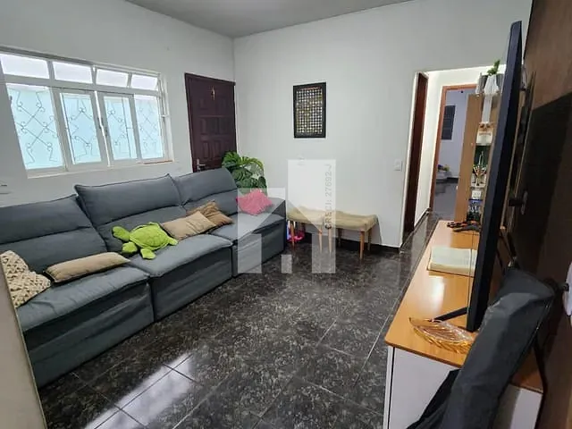 Casa com 125m² 2 quartos e 1 banheiro, à venda, no bairro Tulipas em Jundiaí