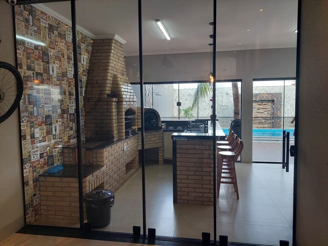 Casa com 250m² 2 quartos e 3 banheiros, à venda, no bairro Residencial Copacabana em Birigüi