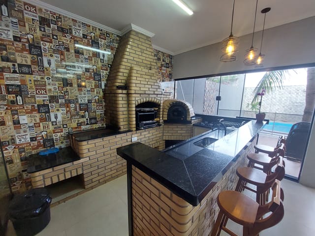 Casa com 250m² 2 quartos e 3 banheiros, à venda, no bairro Residencial Copacabana em Birigüi