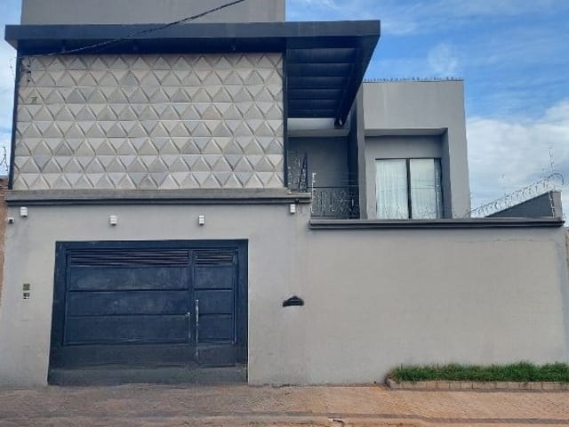 Casa com 250m² 2 quartos e 3 banheiros, à venda, no bairro Residencial Copacabana em Birigüi