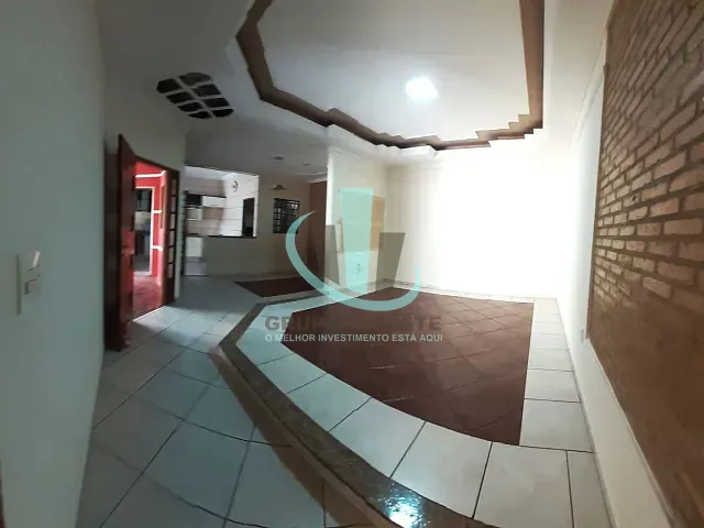 Casa com 250m² 2 quartos e 2 banheiros, à venda, no bairro Cambui em Araraquara