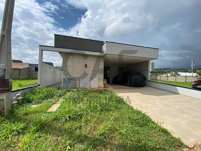 Casa 3 quartos e 3 banheiros, à venda ou para alugar, no bairro Vargeão em Jaguariúna
