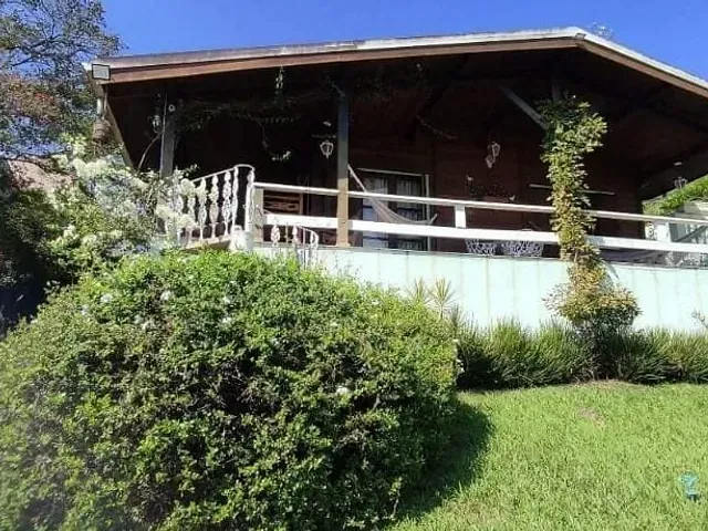 Casa com 1081m² 5 quartos e 5 banheiros, à venda, no bairro Vila São Francisco em Mauá
