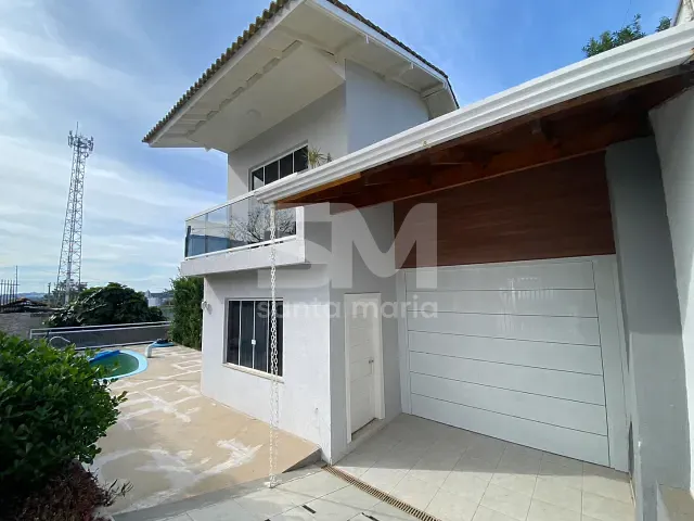 Casa 2 quartos e 2 banheiros, para alugar, no bairro Santa Maria em Chapecó