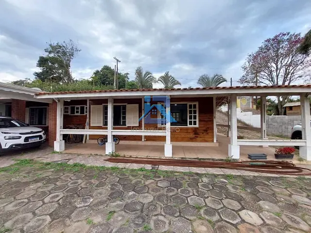 Casa com 1255m² 3 quartos e 3 banheiros, à venda, no bairro Cachoeiras do Imaratá em Itatiba