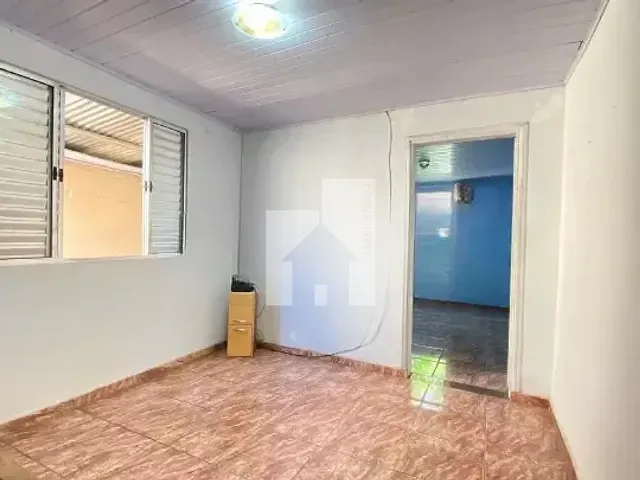 Casa 2 quartos e 1 banheiro, à venda, no bairro Vila Rio Branco em Jundiaí