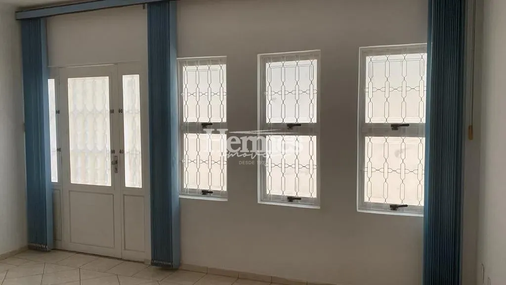 Casa, 4 quartos, 122 m² - Foto 2