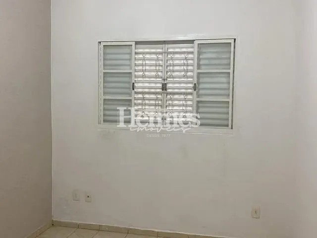 Casa com 207m² 4 quartos e 2 banheiros, à venda, no bairro Jardim Planalto em Paulínia