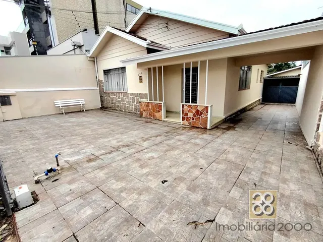 Casa 2 quartos e 2 banheiros, para alugar, no bairro Tarumá em Curitiba
