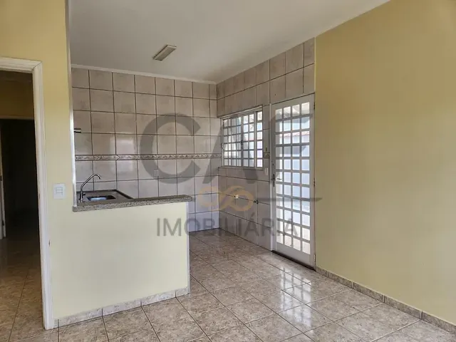 Casa 2 quartos e 1 banheiro, à venda, no bairro Jardim das Tulipas em Holambra