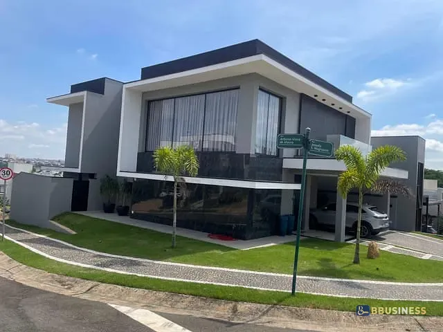 Casa 3 quartos e 5 banheiros, à venda, no bairro Swiss Park em Campinas
