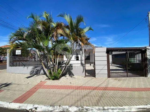 Casa 3 quartos e 2 banheiros, para alugar, no bairro Esplanada em Chapecó