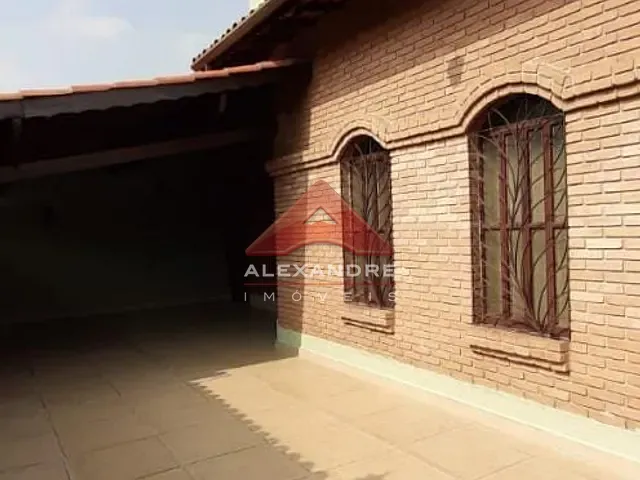 Casa com 204m² 3 quartos e 3 banheiros, à venda ou para alugar, no bairro Jardim Julieta em Caçapava